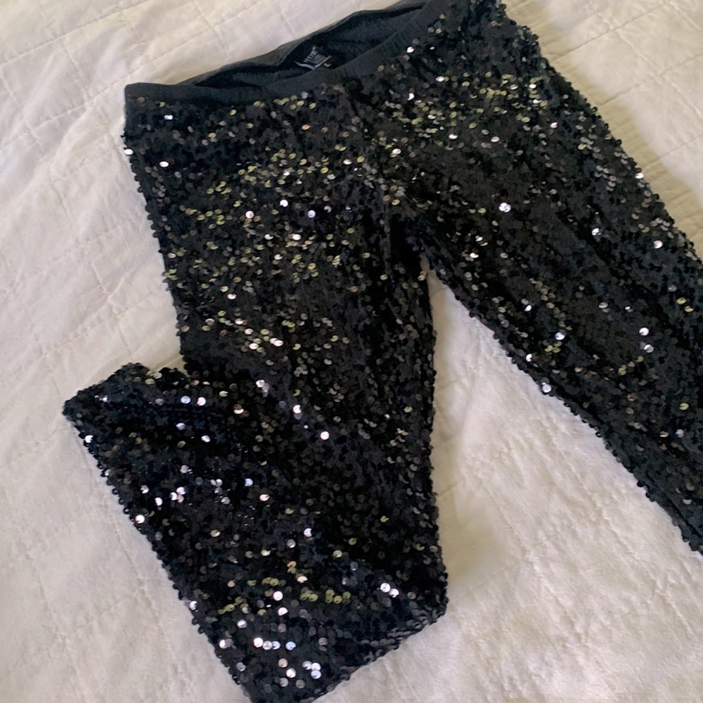 FANCY PANTS - Black sequined leggings!